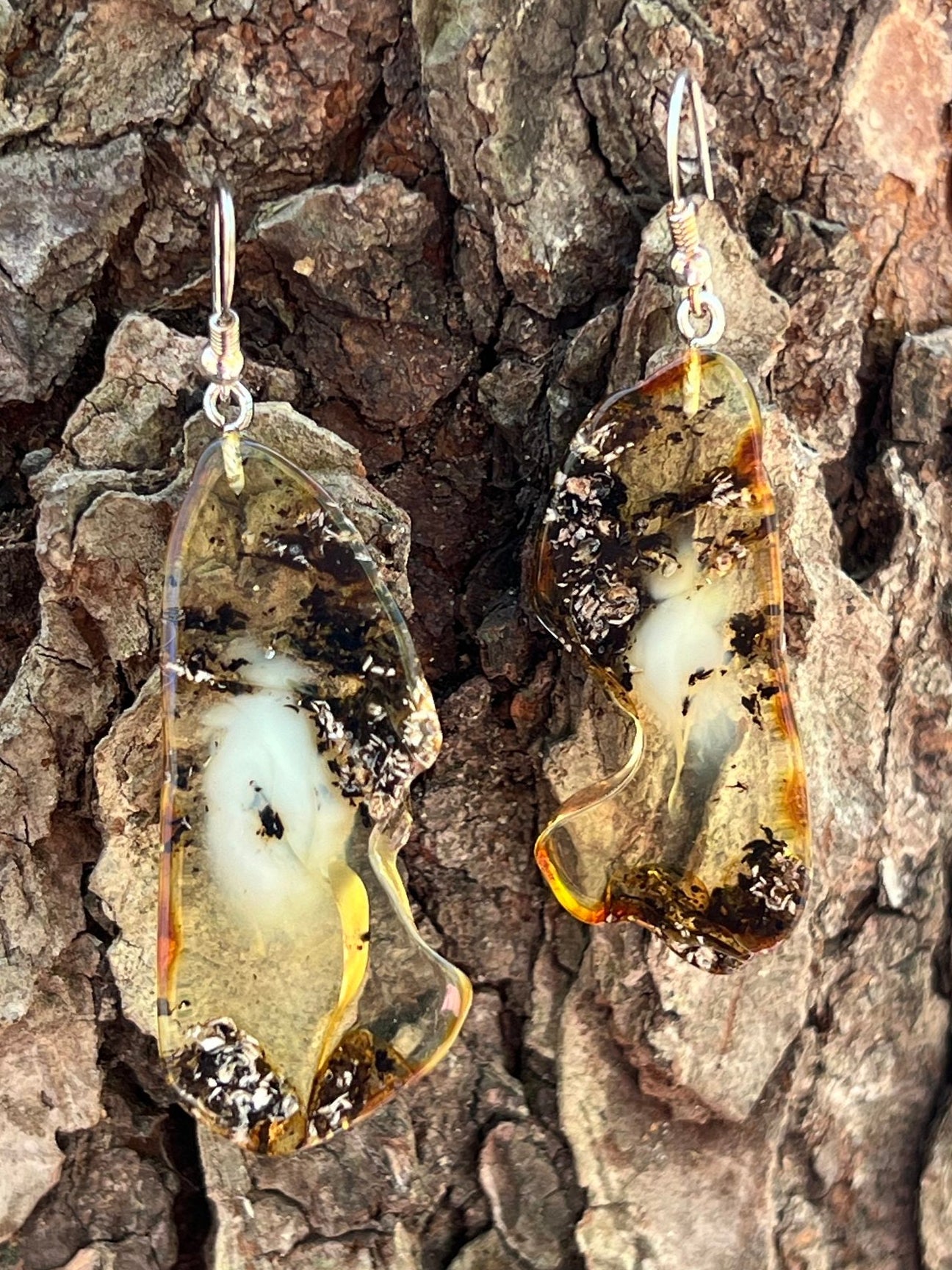 Raw Amber Slice Earrings - size reference