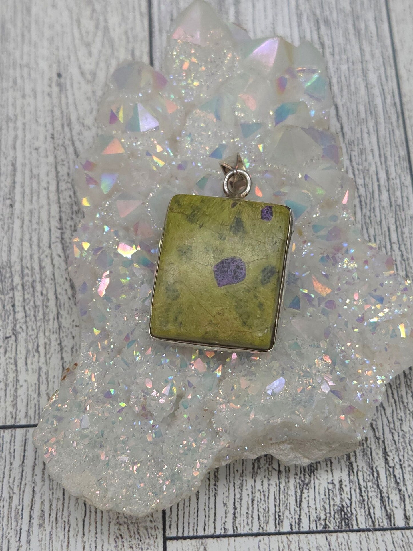 Atlantisite Stichtite Pendant - alternate view