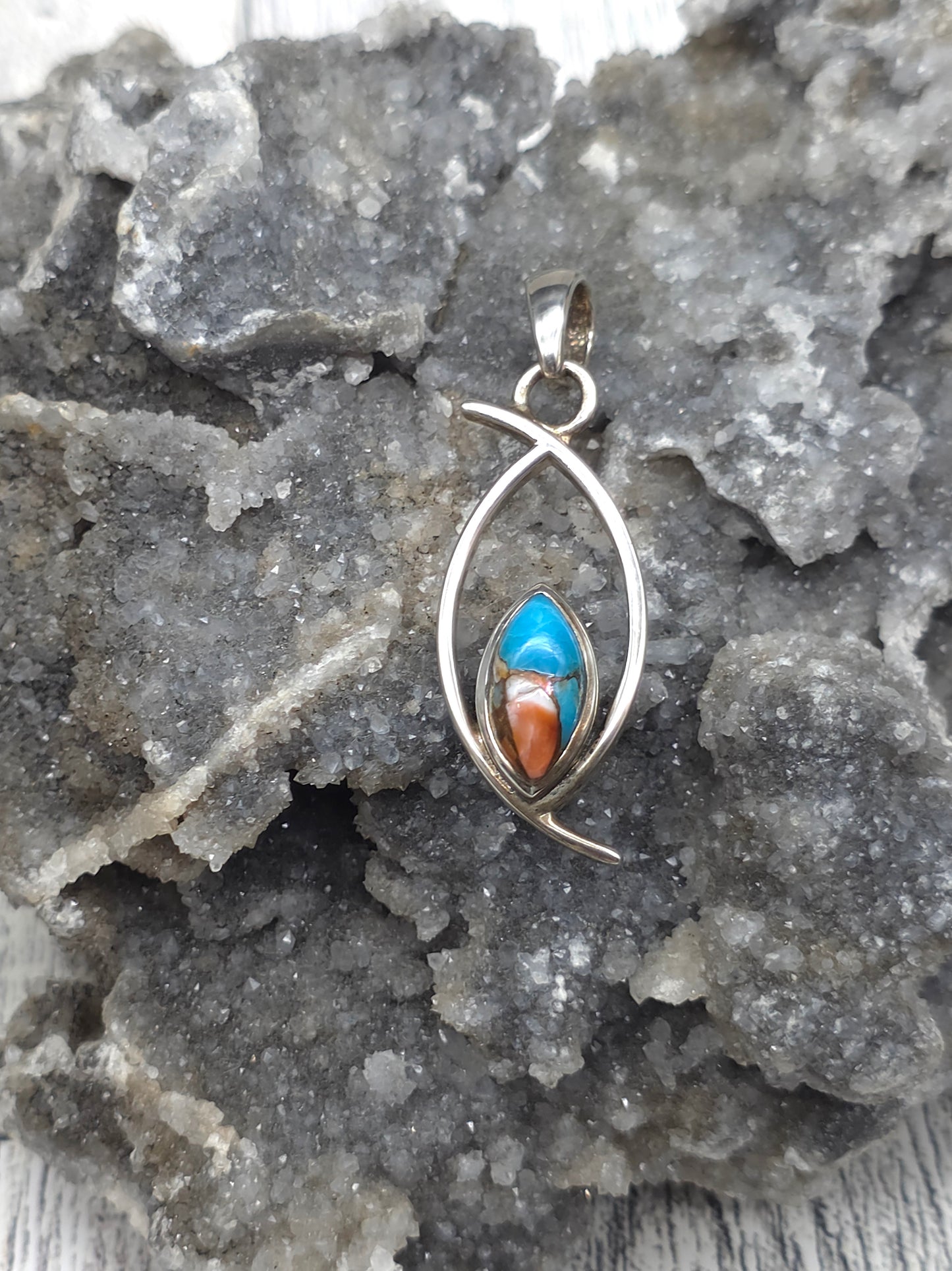 Spiny Oyster Turquoise Pendant