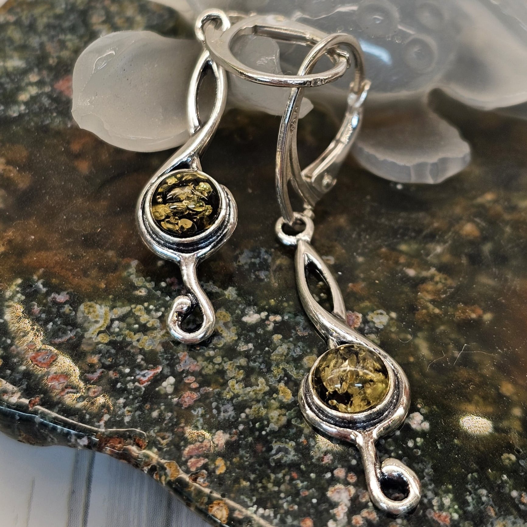 Green Amber Music Clef