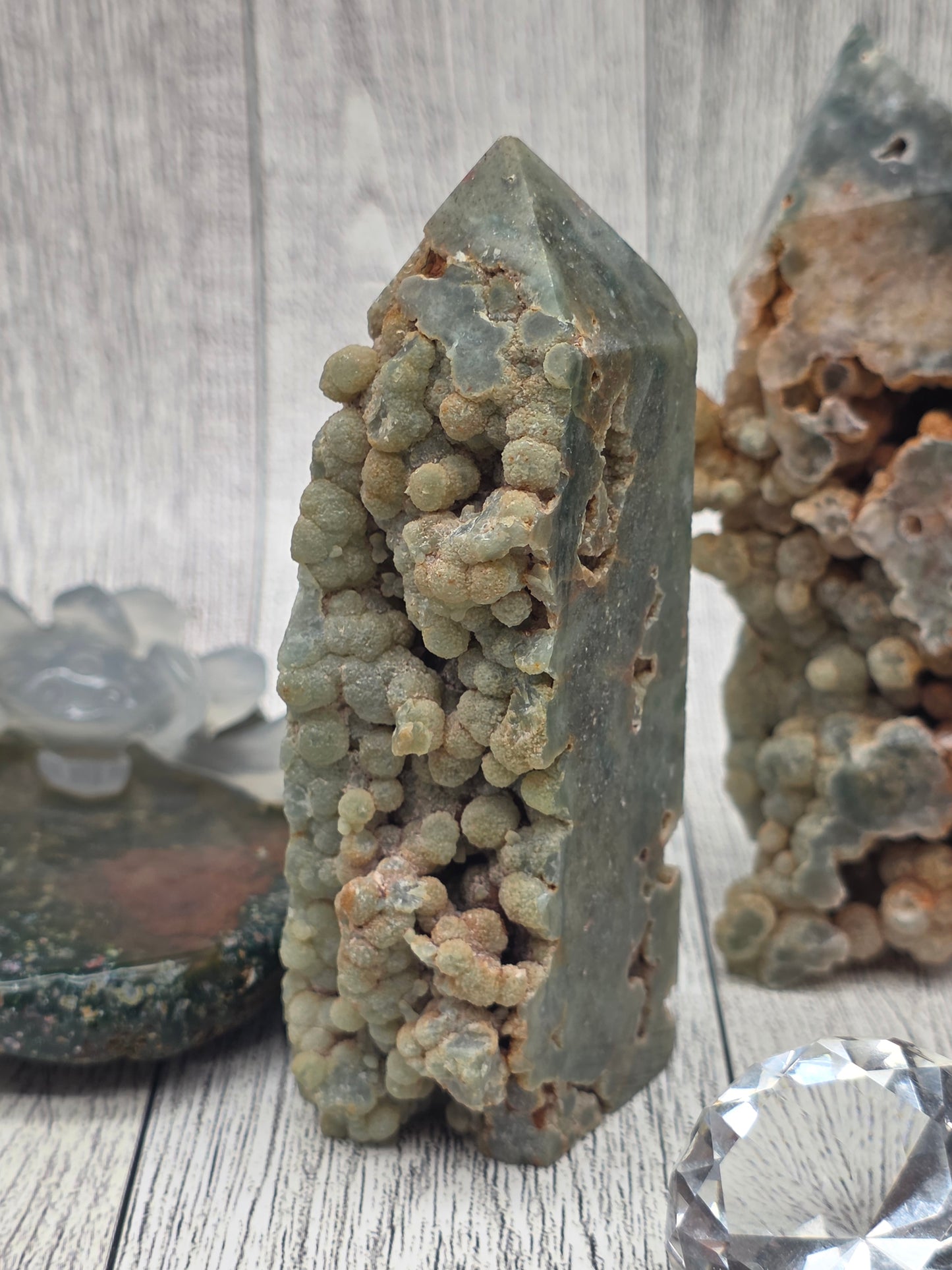 Grape Agate Tower
