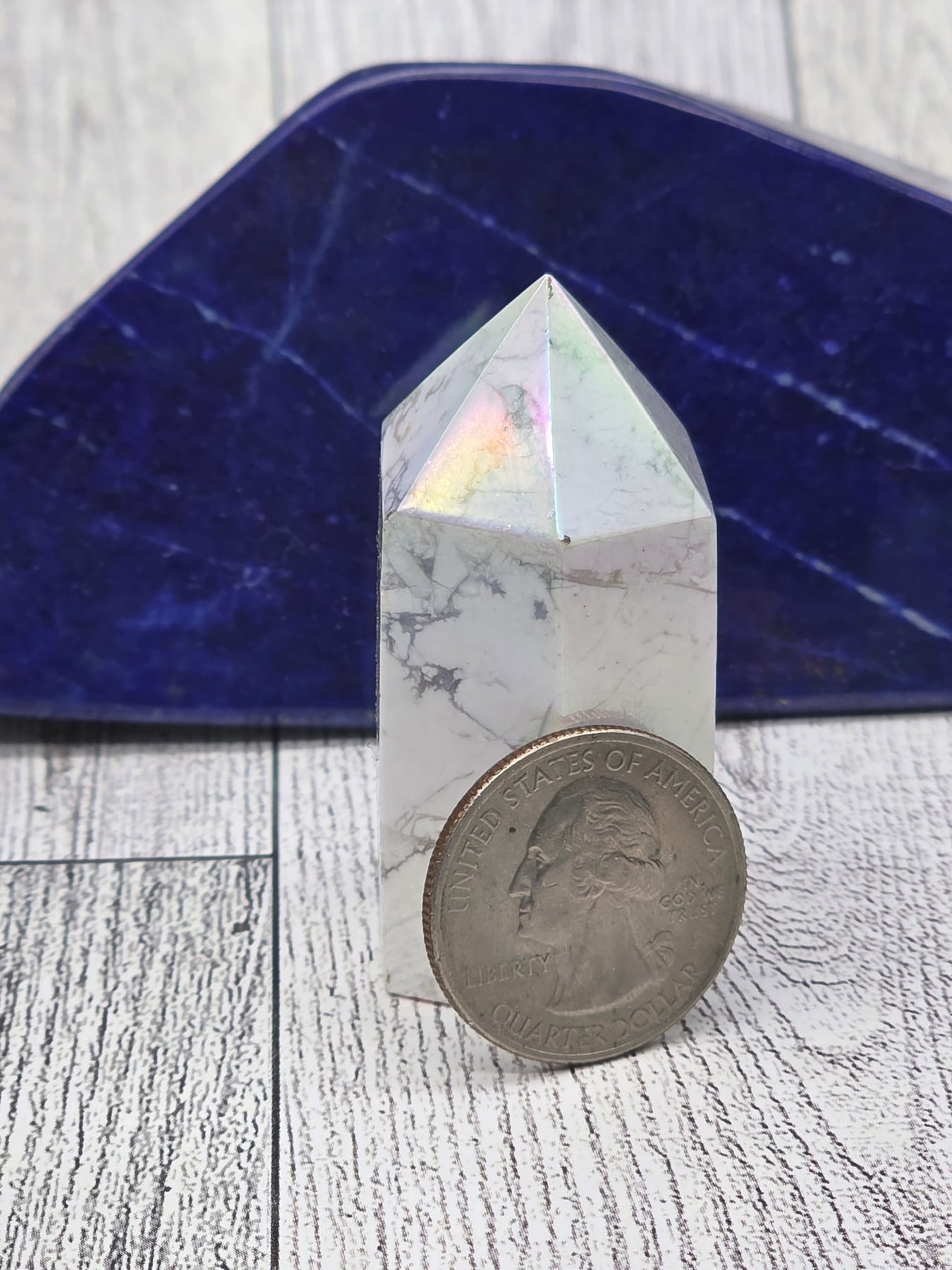 Aura Howlite Tower