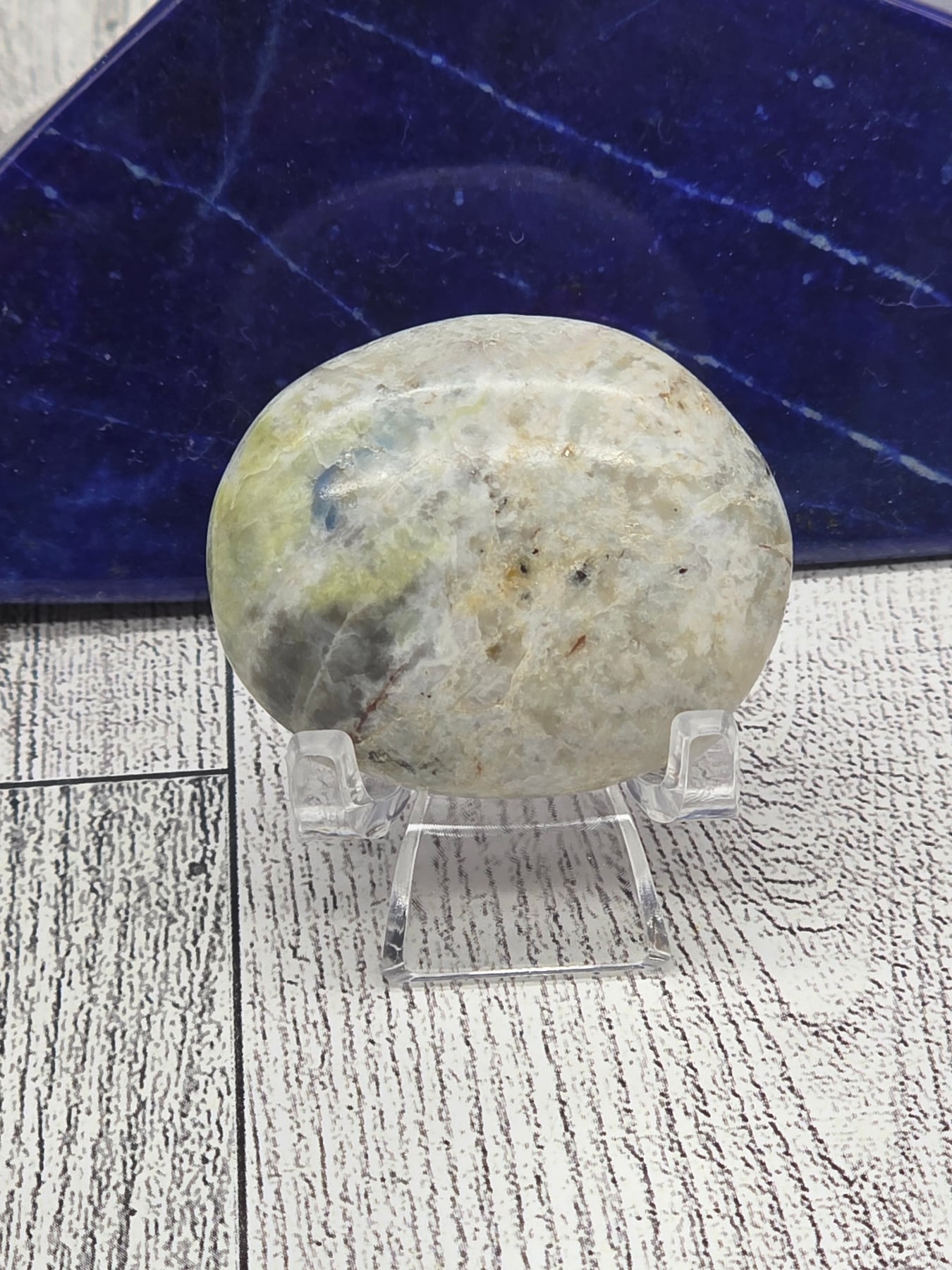 Hackmanite Palm Stone