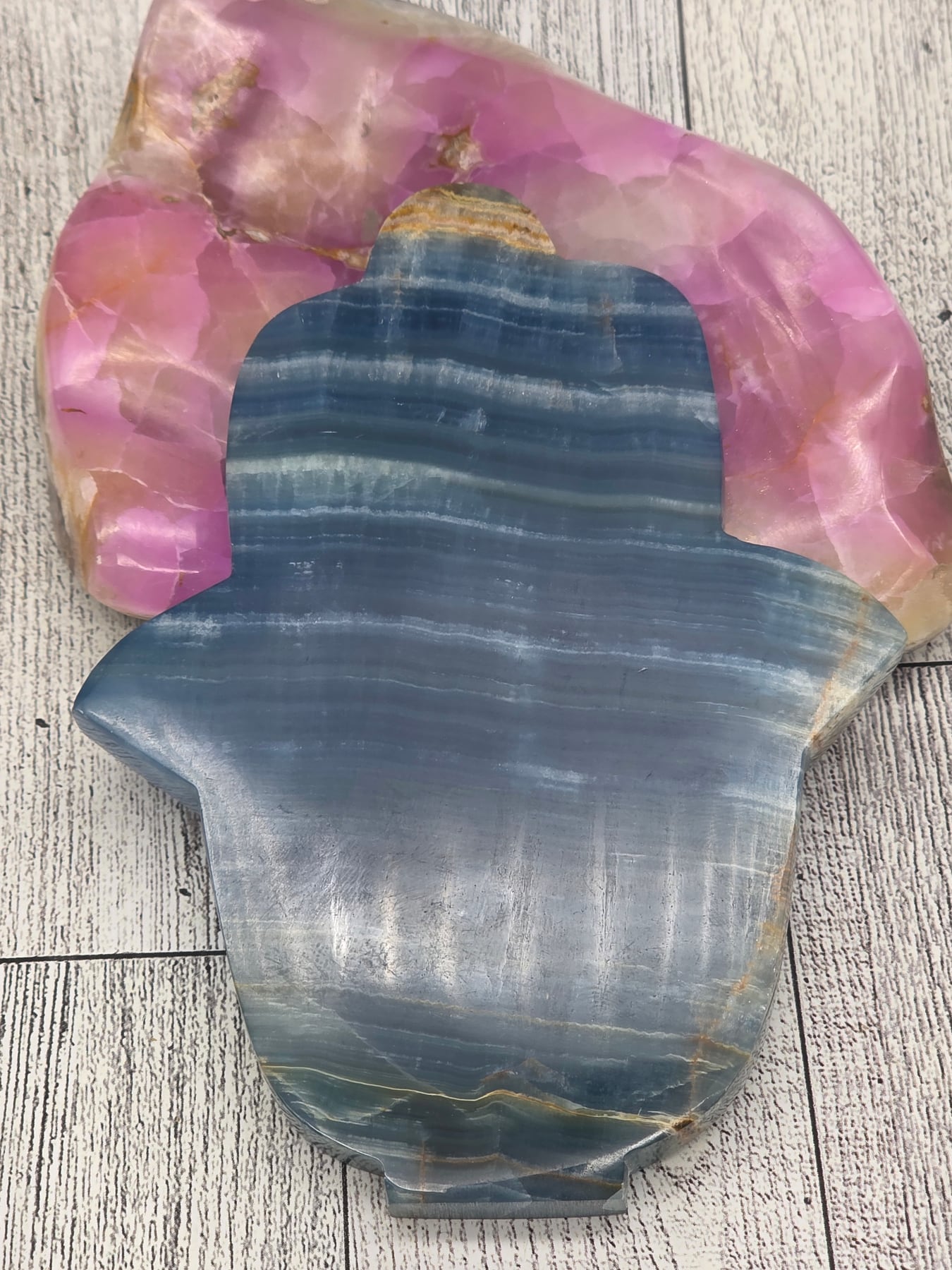 Blue Onyx Hamsa Charging Plate