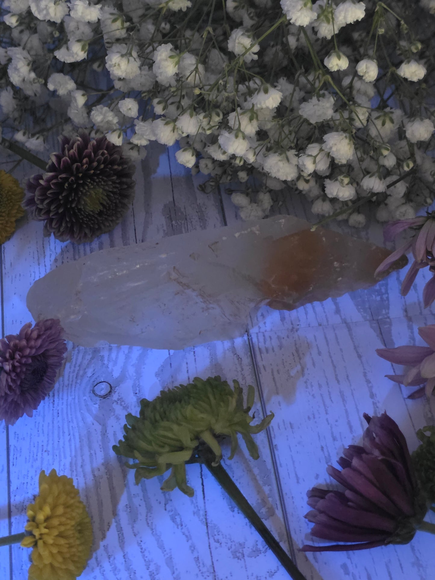 UV Reactive Selenite Slice