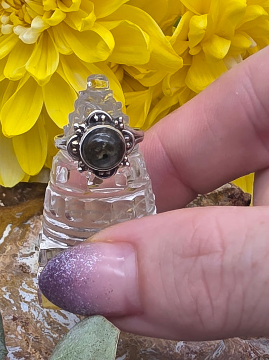Labradorite Flower Ring