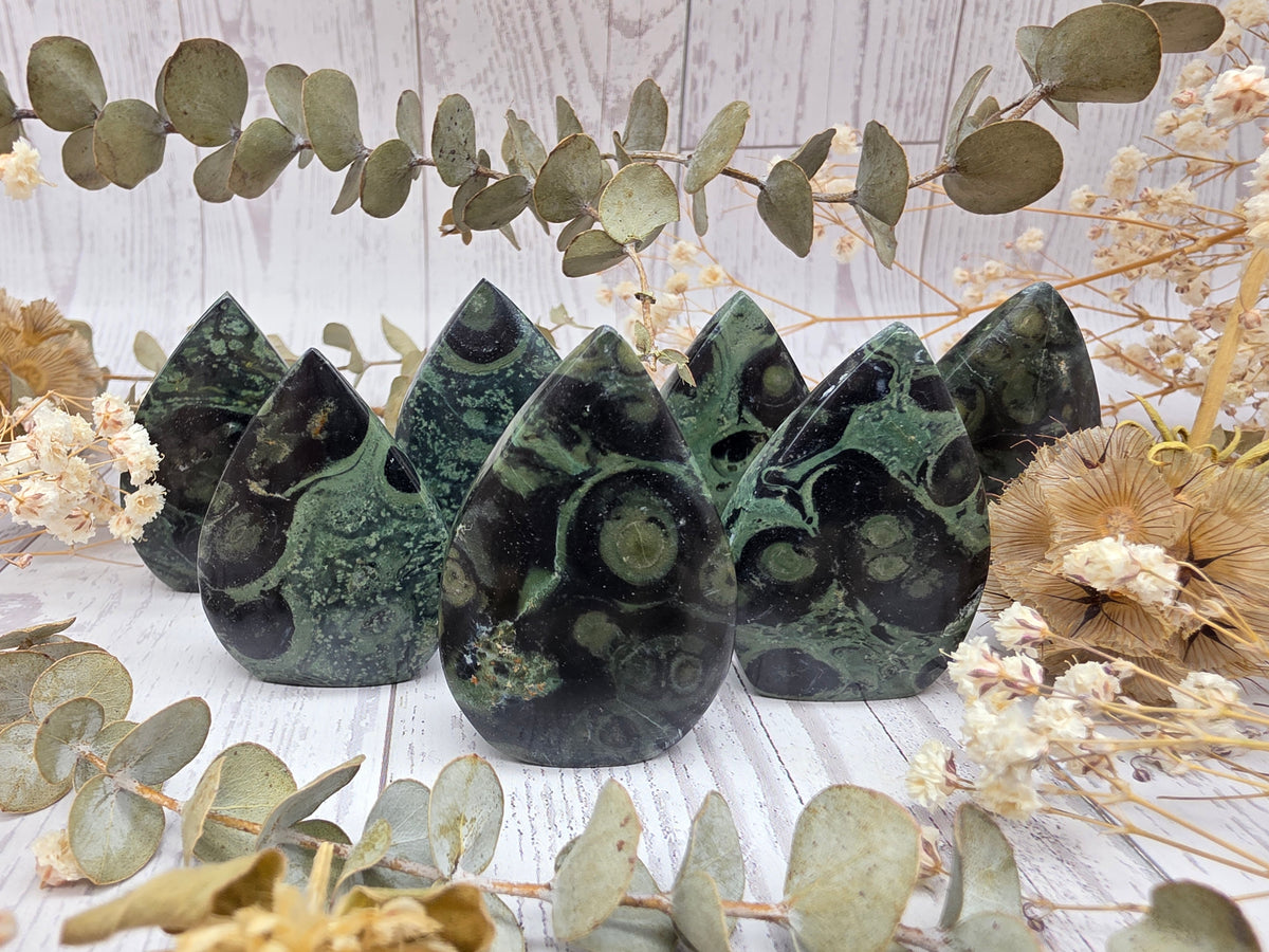 Kambaba Jasper mini flames with green and black swirls