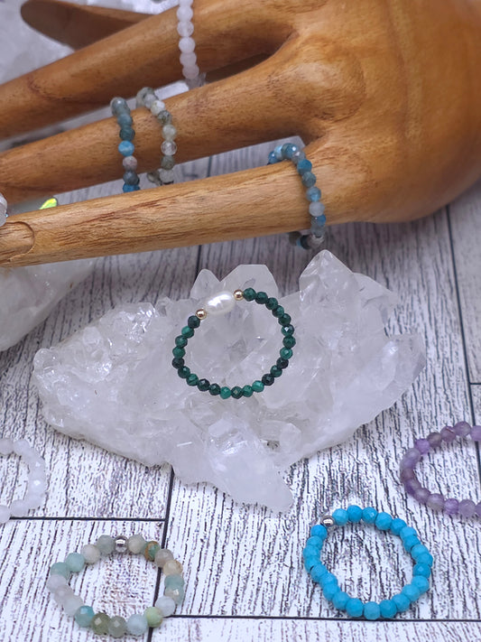 Stretchy Crystal Rings