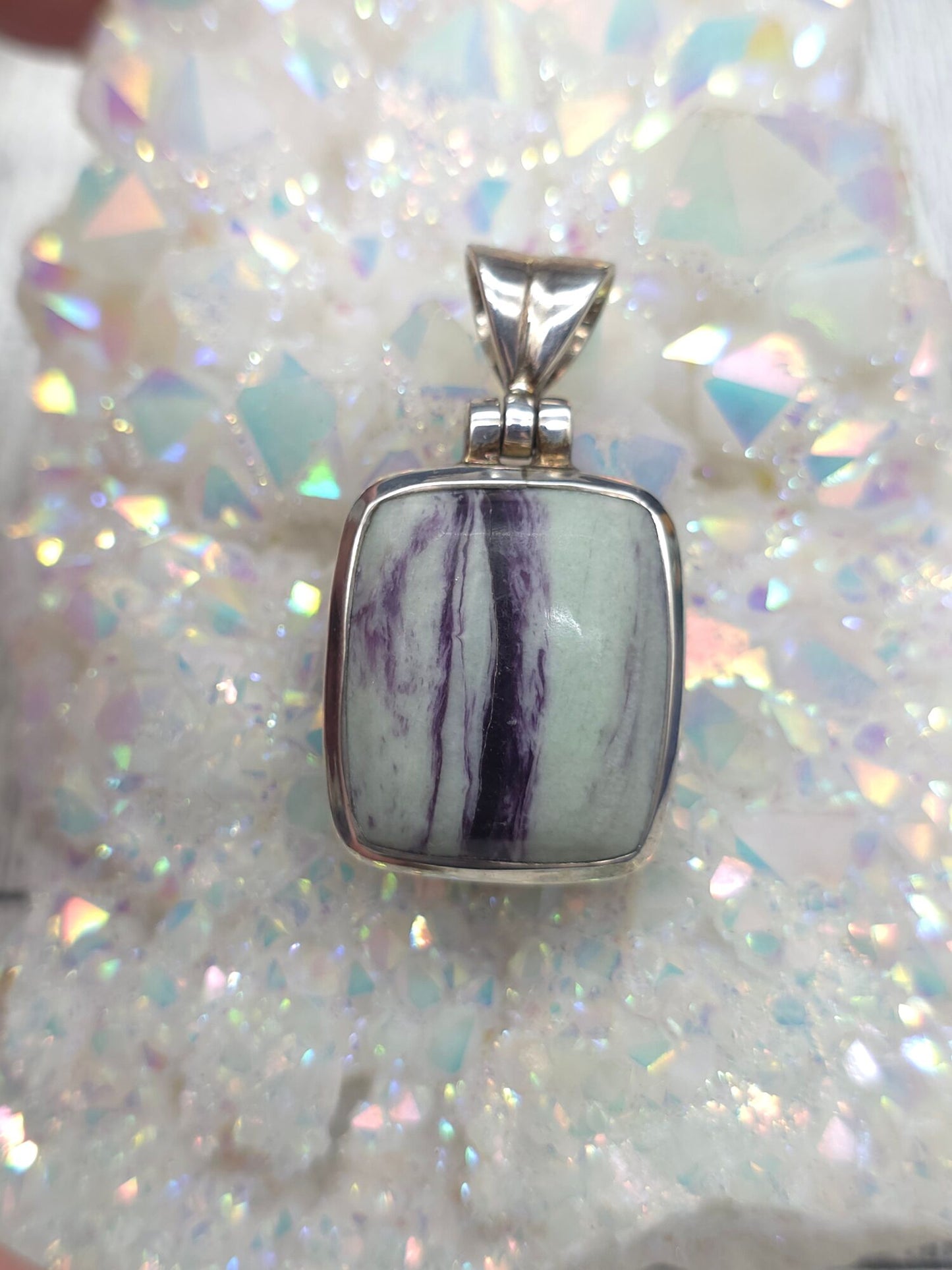 Kammererite Pendant - detail shot