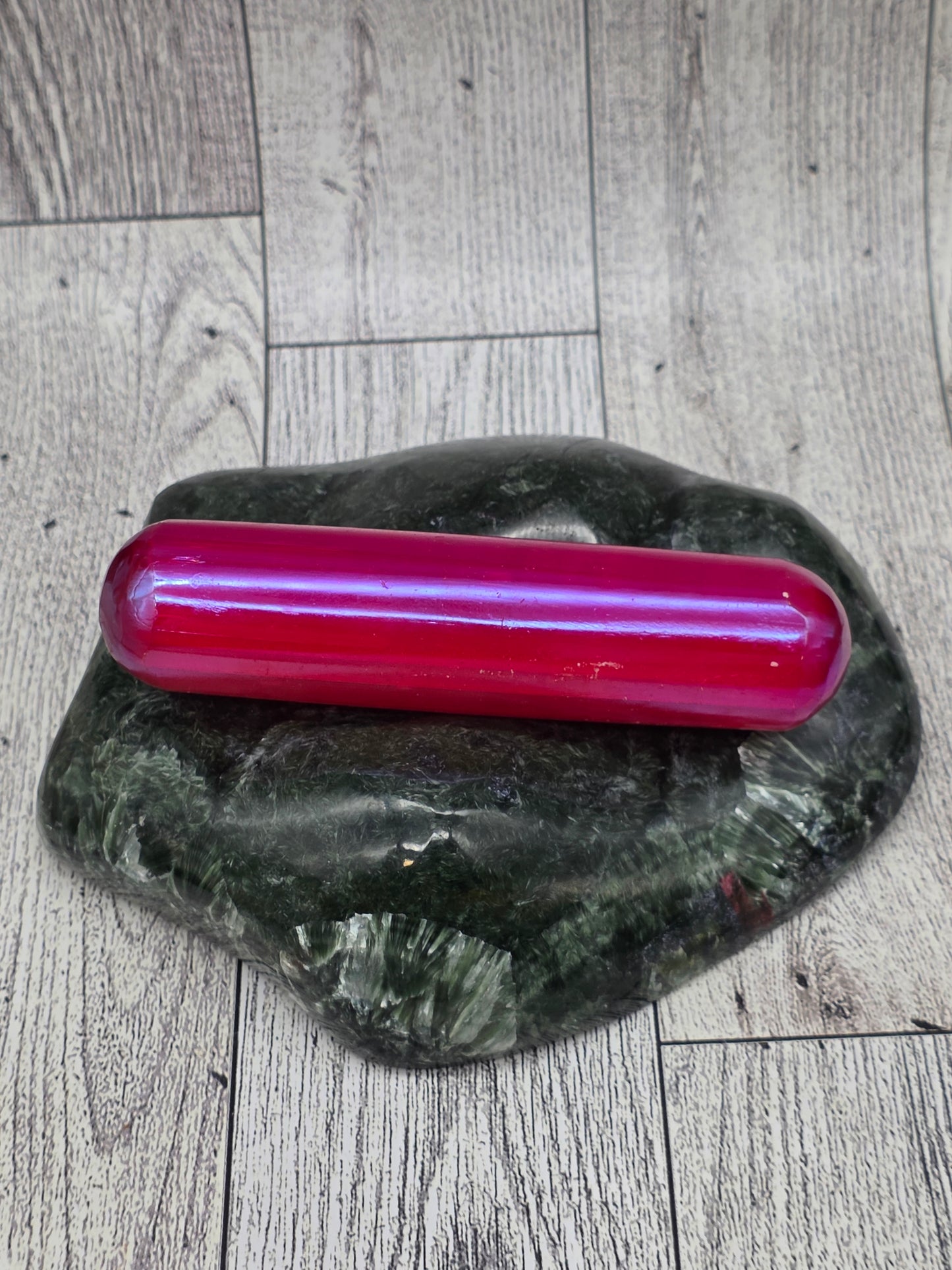 Aura Selenite Massage Wand - detail shot